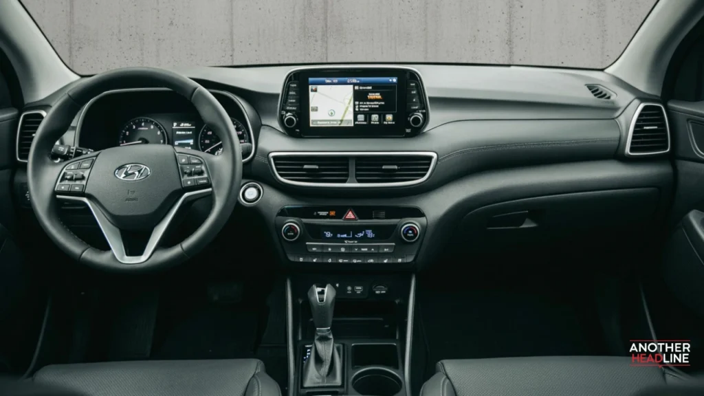 hyundai-tucson-interior-car-2-aug